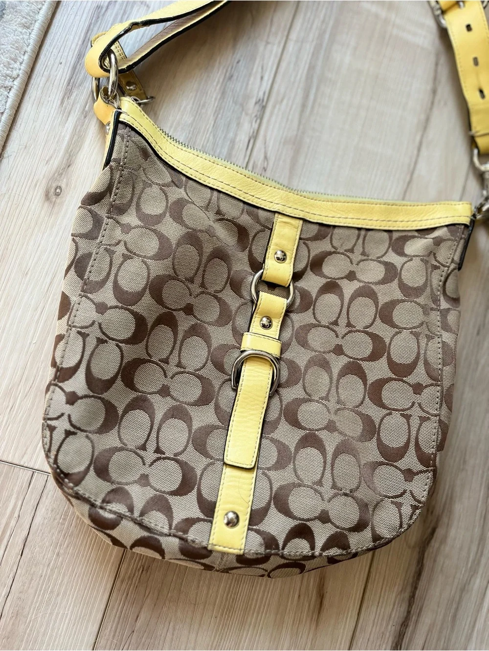 Y2K yellow coach bag